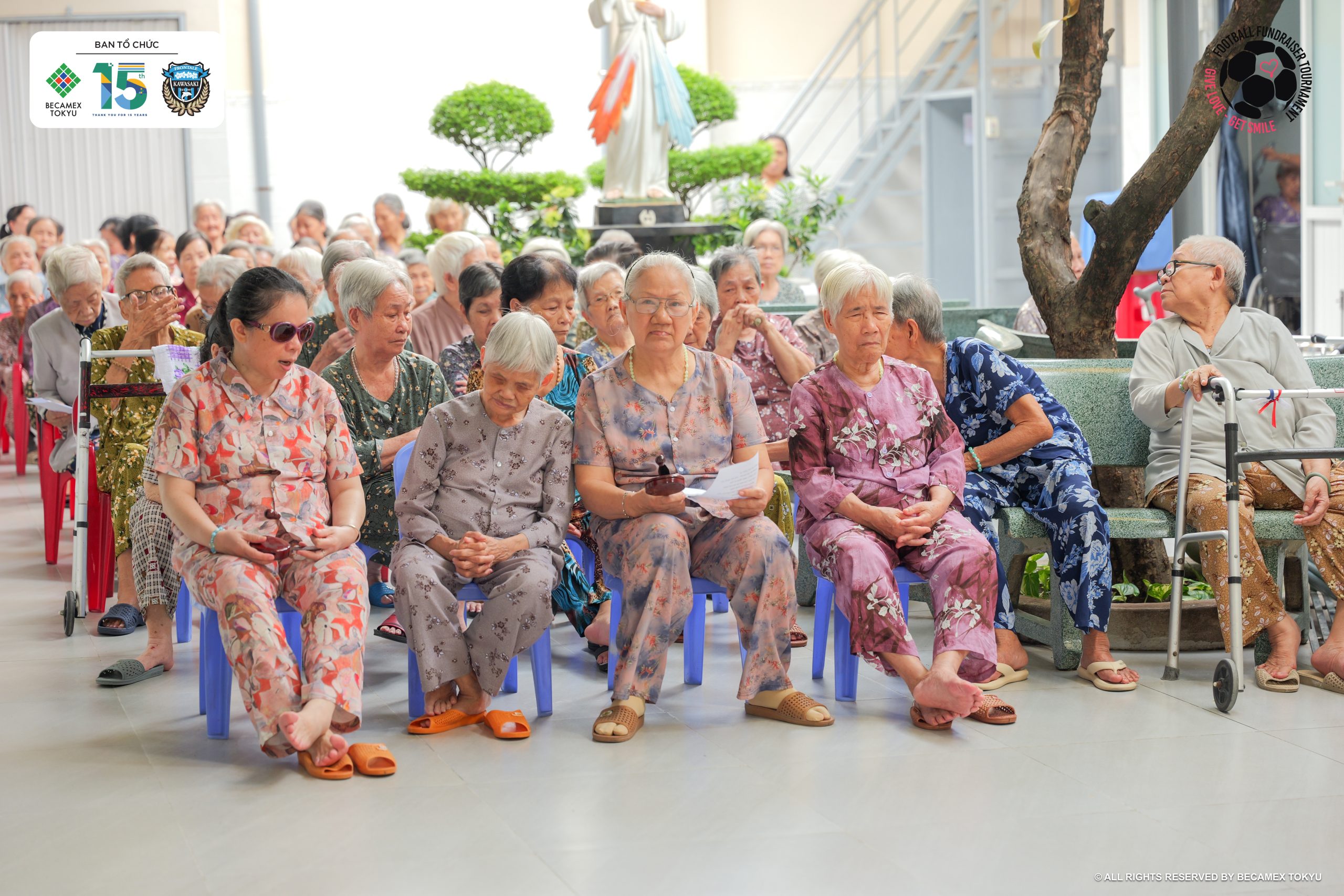 Hình ảnh các cụ tại Trung tâm Bảo trợ Người già Thiên Ân