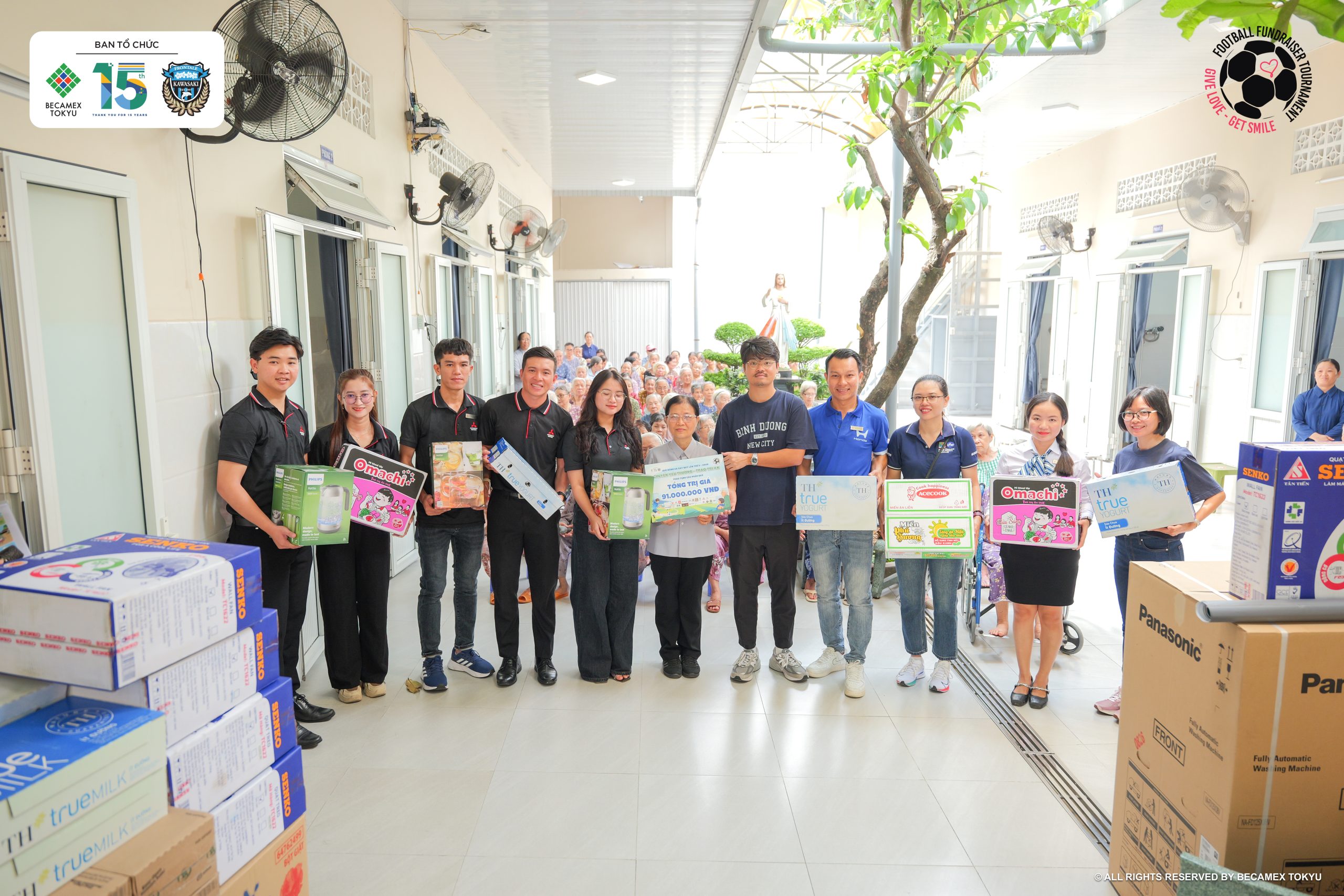 Các đơn vị đồng hành chương trình Chuyền yêu thương, tiếp tri ân tại Trung tâm Bảo trợ Người già Thiên Ân
